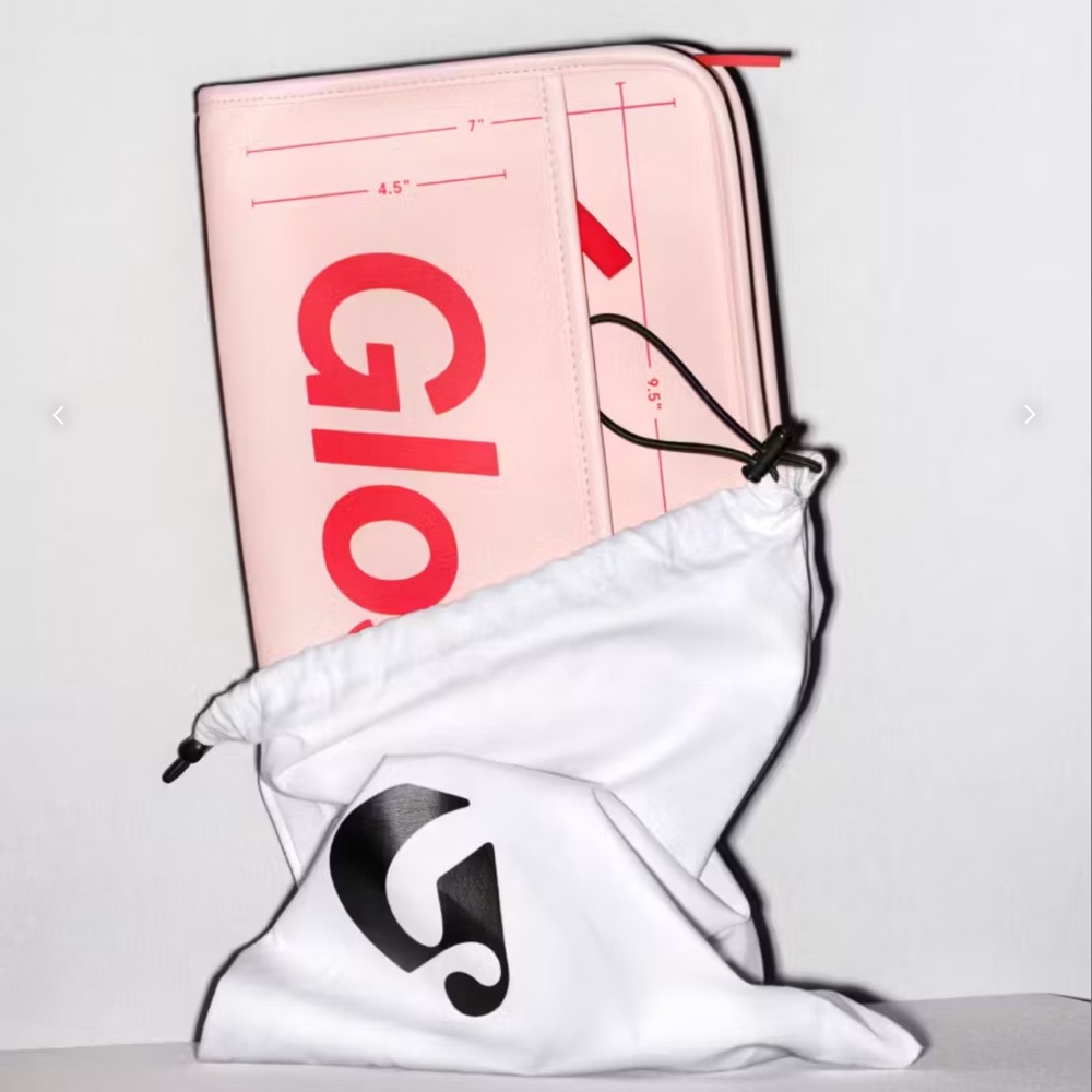 Glossier | The Beauty Bag in Pink